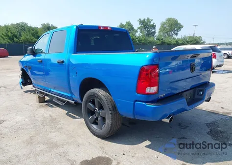 2019 Ram 1500 Classic Express 4X4 5'7 Box z USA, uszkodzony, nr VIN 1C6RR7KT9KS646780
